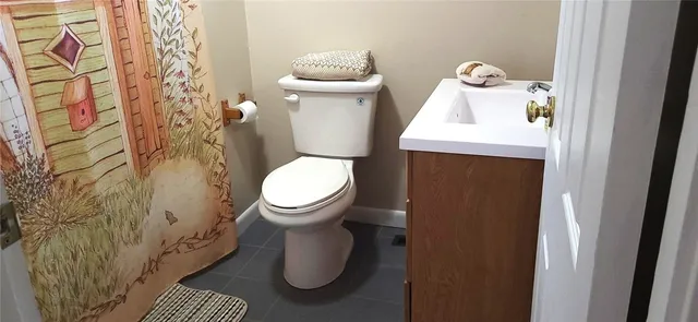 $350,000 | 35 Transit Street, Warwick, RI 02889