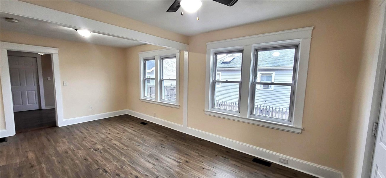 35 Transit Street Warwick, RI 02889 - Photo 9 of 18