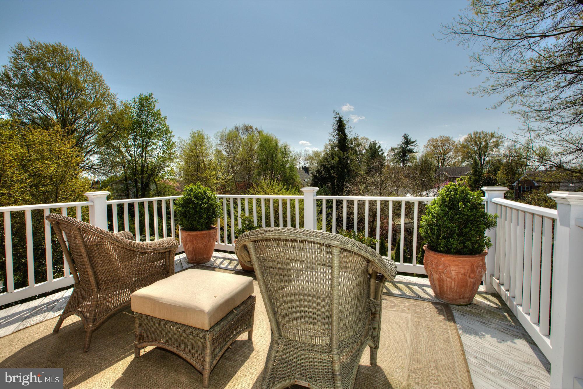 4636 Reservoir Road Northwest Washington, DC 20007 - Photo 14 of 23 Upper Level Deck