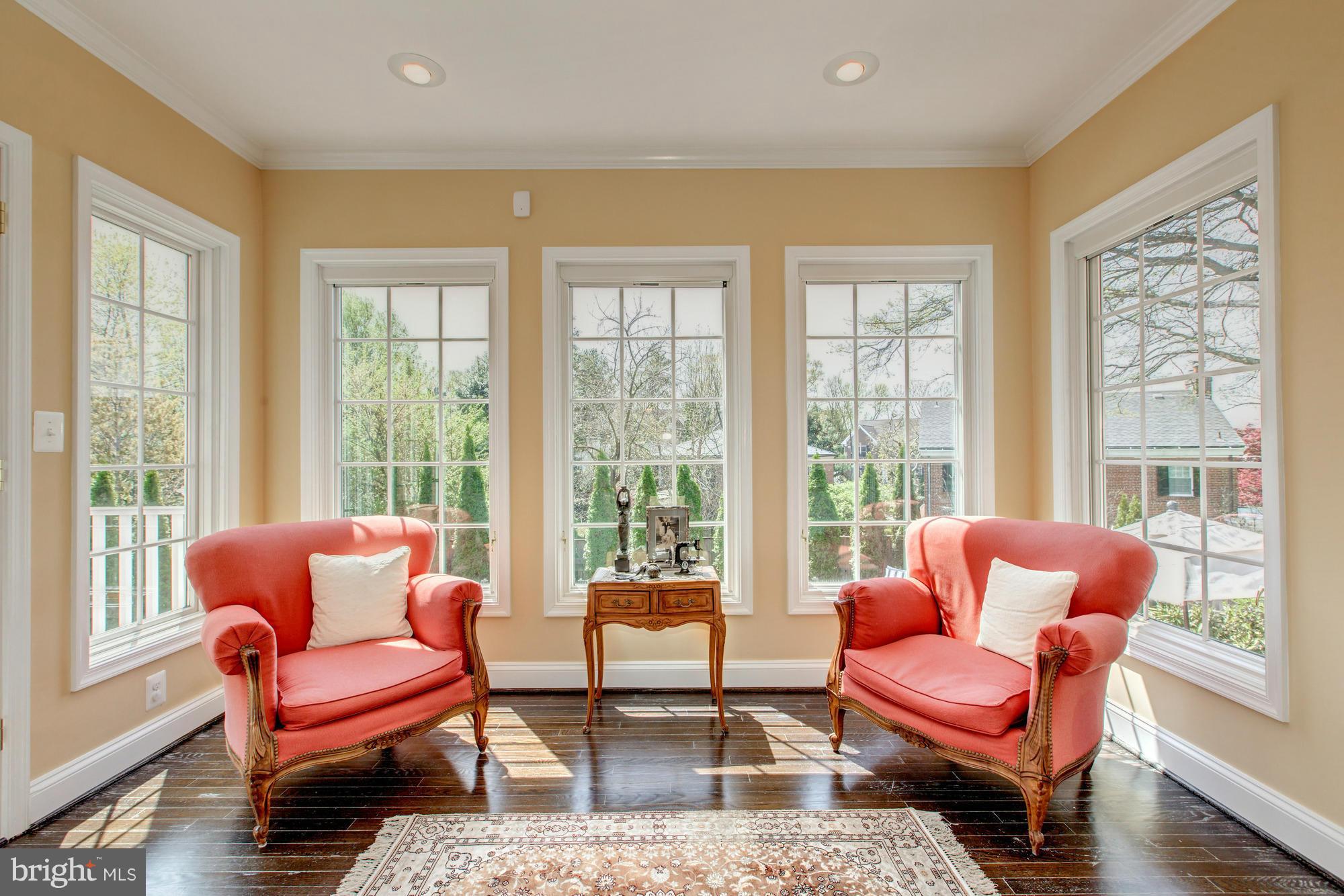 4636 Reservoir Road Northwest Washington, DC 20007 - Photo 8 of 23 Sun Room