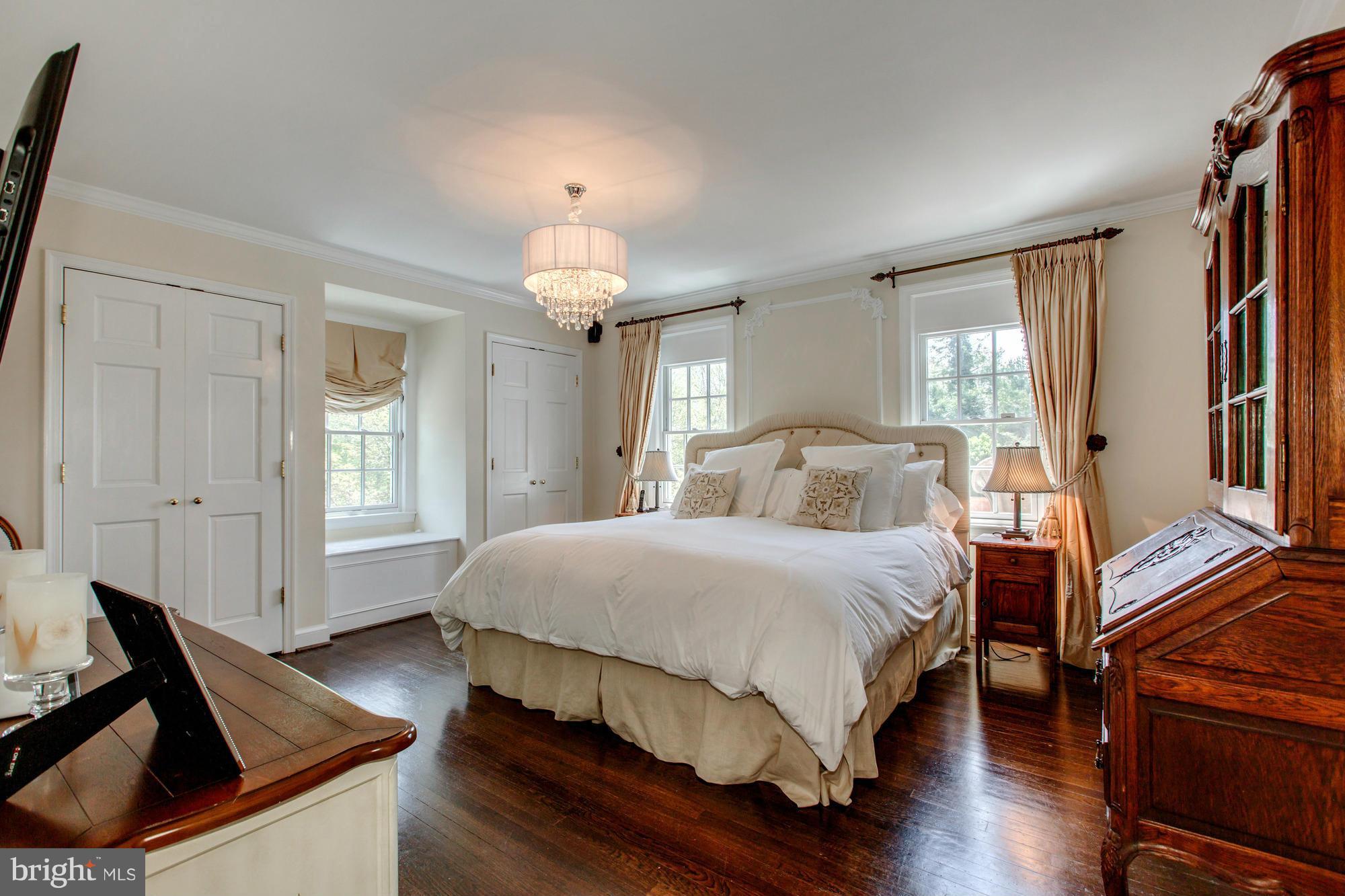4636 Reservoir Road Northwest Washington, DC 20007 - Photo 10 of 23 Owner's Suite