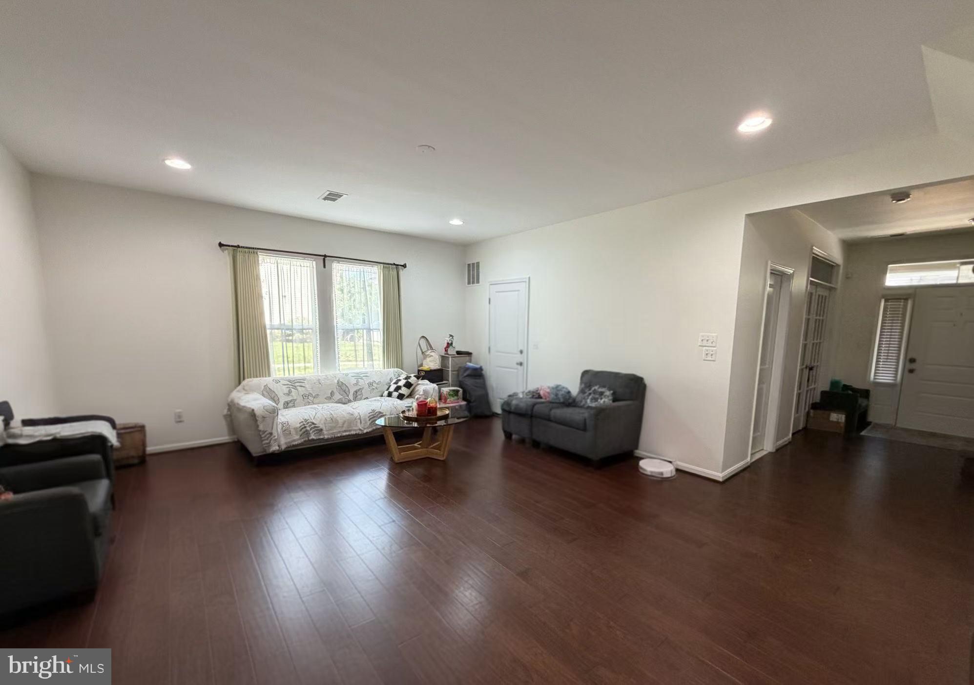 42259 Riggins Ridge Terrace Ashburn, VA 20148 - Photo 11 of 22