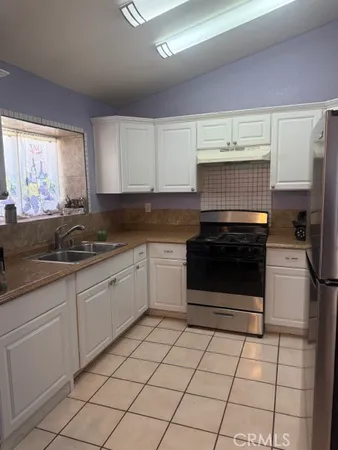 $2,400 | 13747 Vellanto Way, Moreno Valley, CA 92553