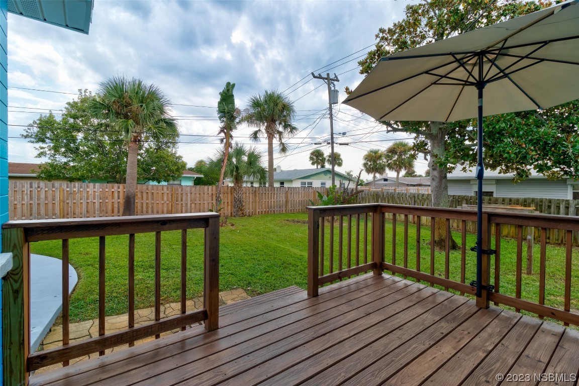 923 Peninsula Drive Ormond Beach, FL 32176 - Photo 25 of 33 a view of deck with seating on deck