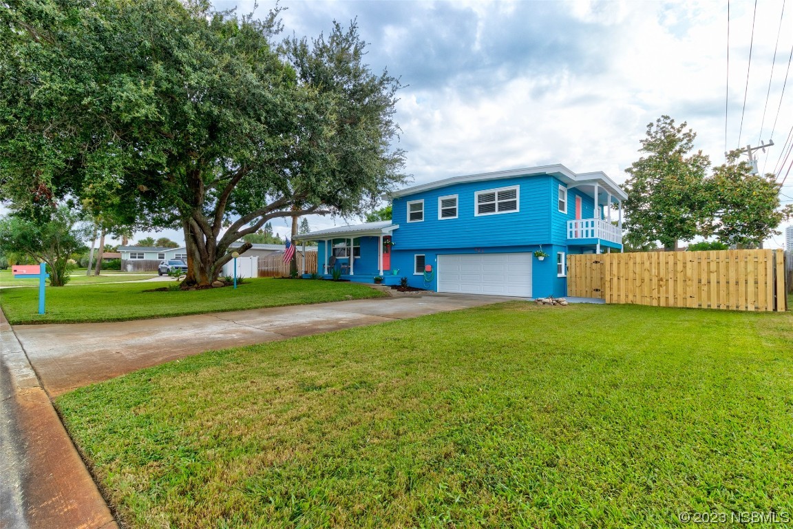 923 Peninsula Drive Ormond Beach, FL 32176 - Photo 4 of 33 a view of house with yard