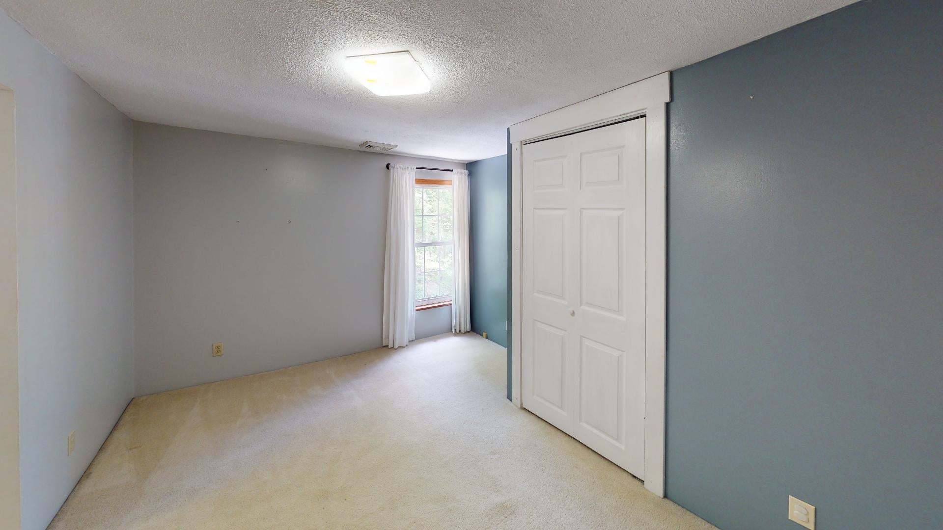 3951 Green Valley Road Huntington, WV 25701 - Photo 11 of 17 Gallery Image 11