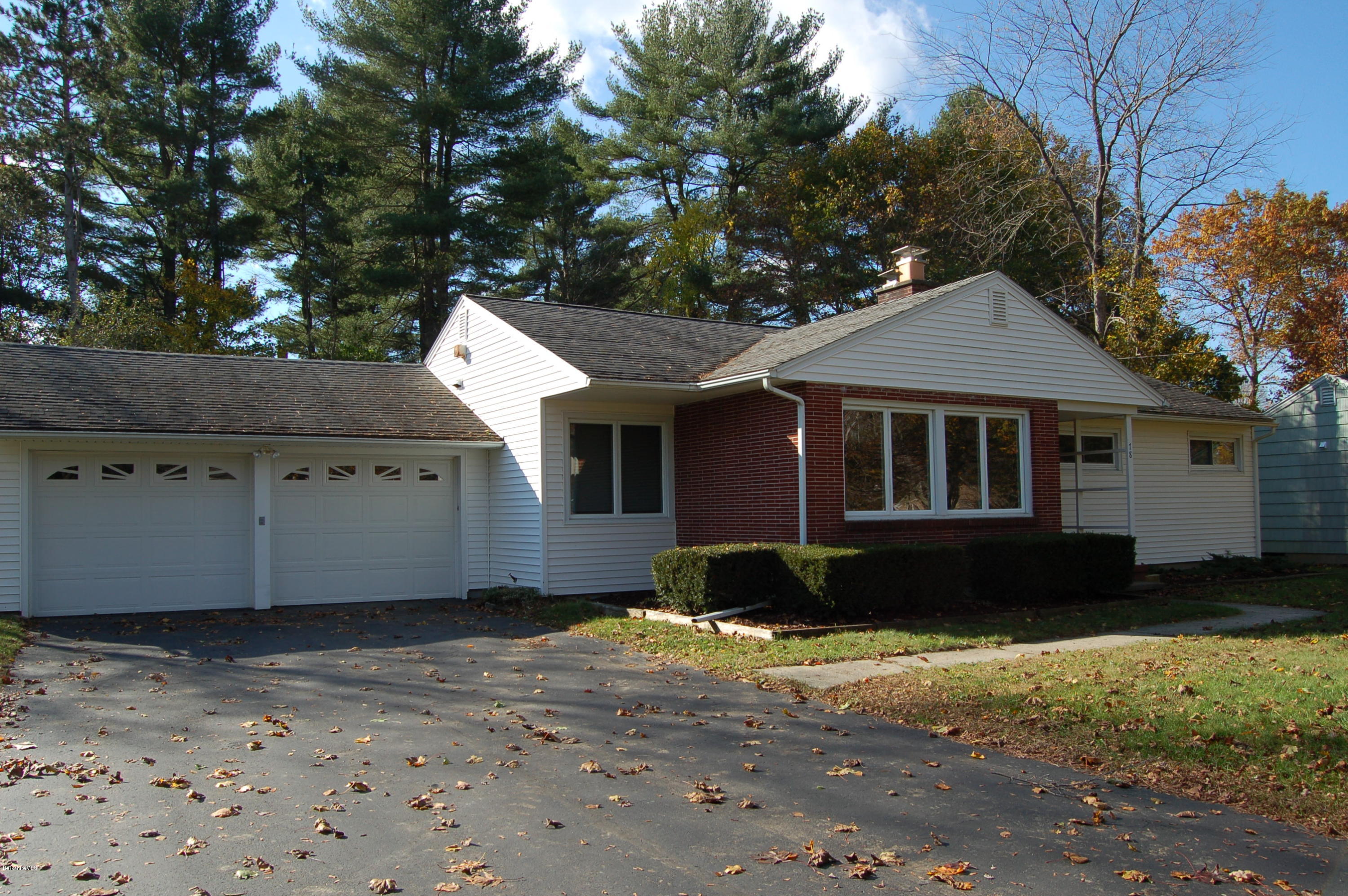 78 Kittredge Road Pittsfield, MA 01201 - Photo 1 of 19 2017-10-31 11.52.57