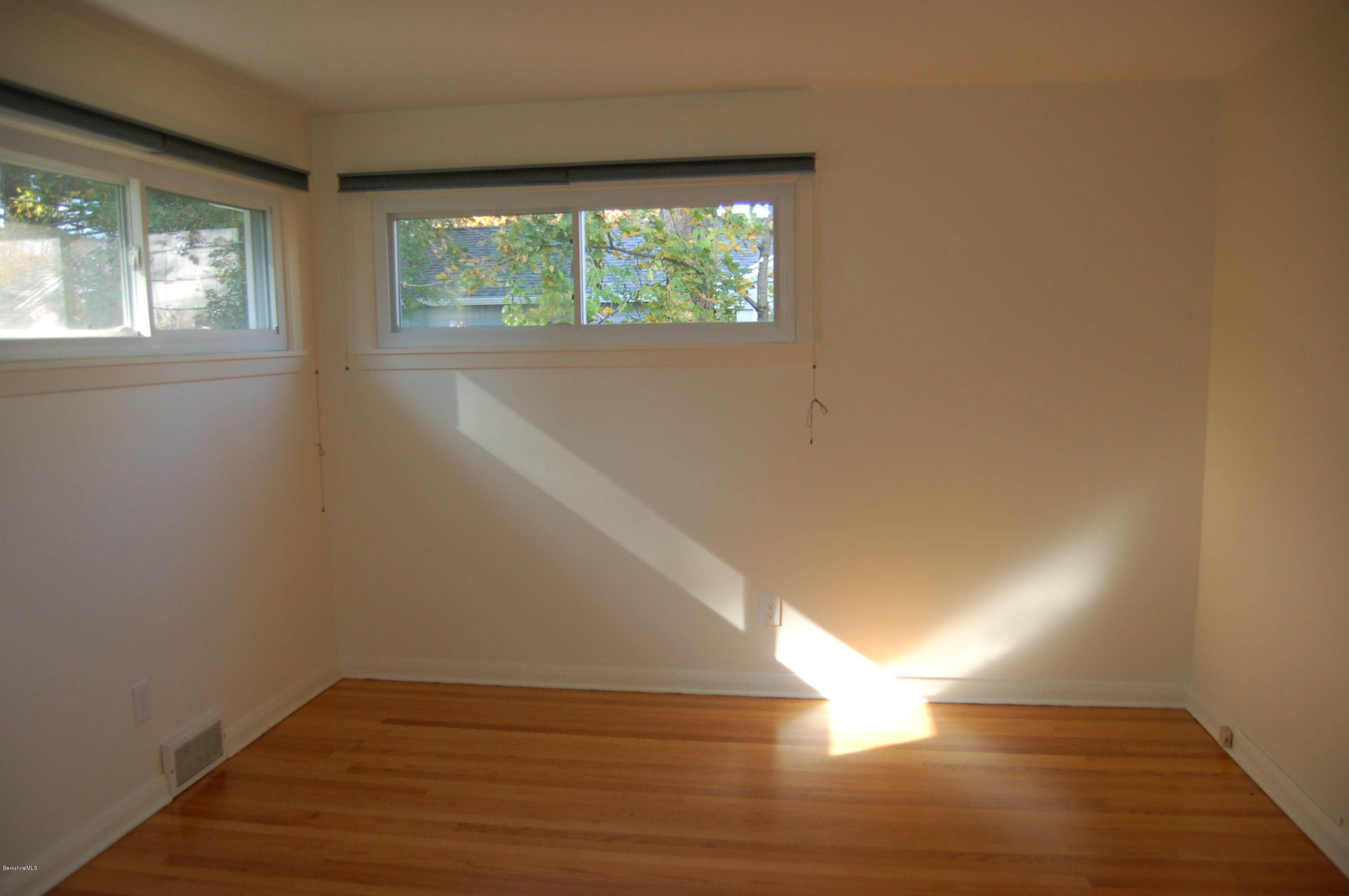 78 Kittredge Road Pittsfield, MA 01201 - Photo 6 of 19 Bedroom 1