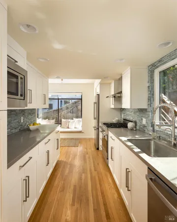 $1,375,000 | 883 Magnolia Avenue, Larkspur, CA 94939