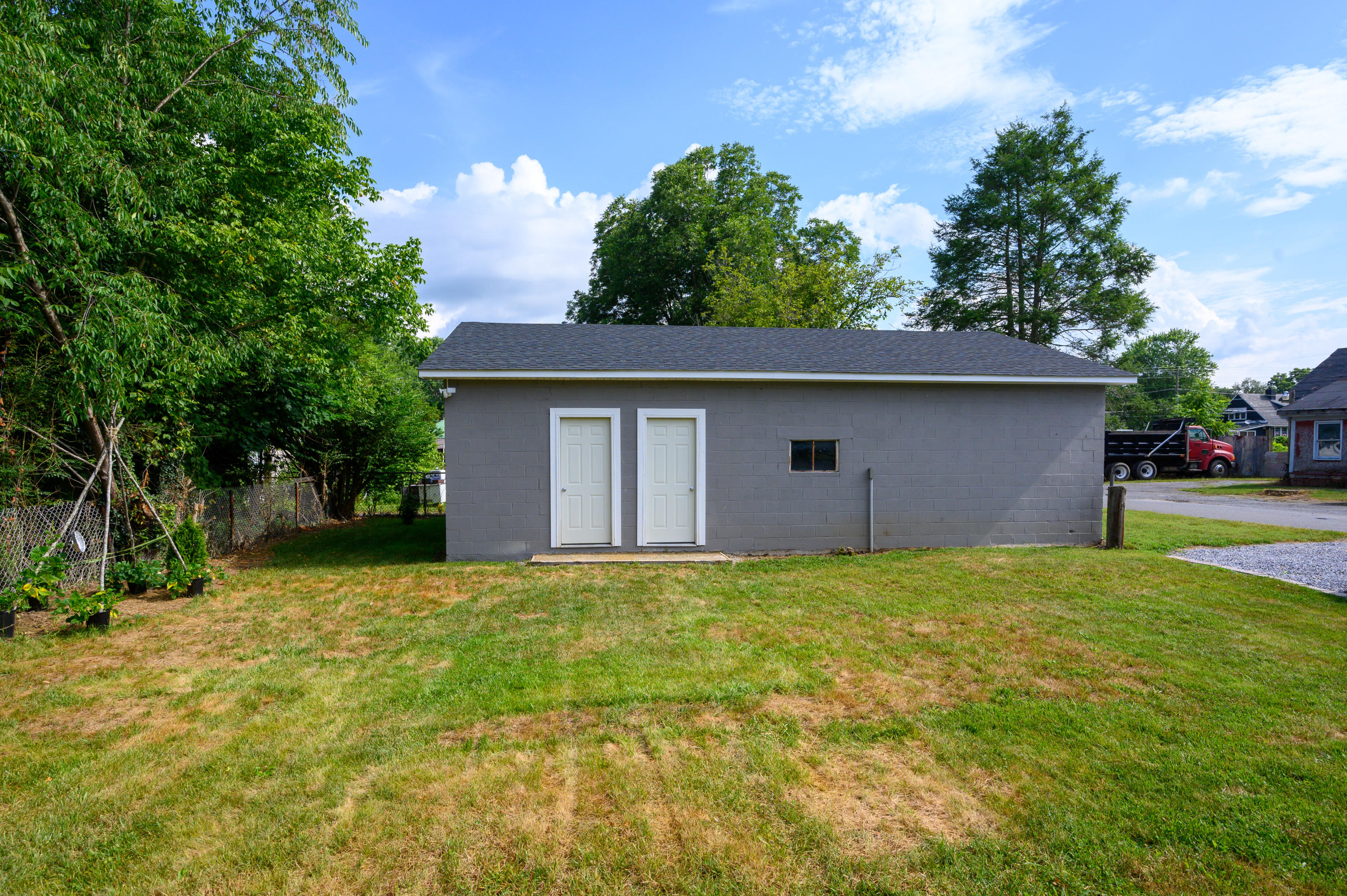 441 Walnut Street Erwin, TN 37650 - Photo 42 of 45 Walnut-35
