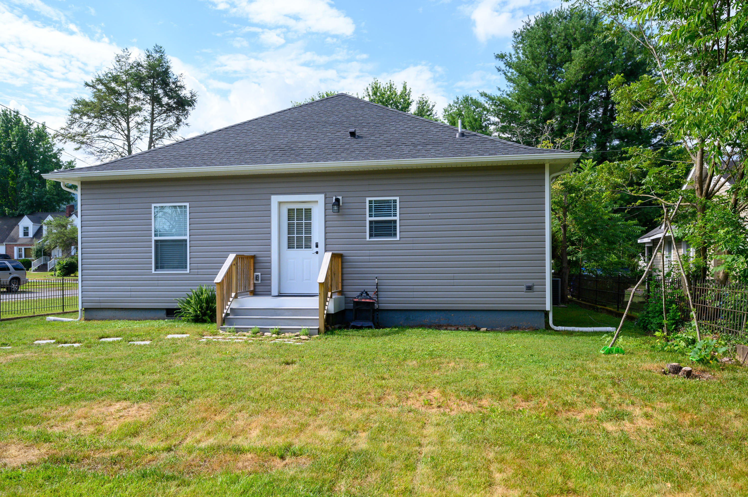 441 Walnut Street Erwin, TN 37650 - Photo 43 of 45 Walnut-34