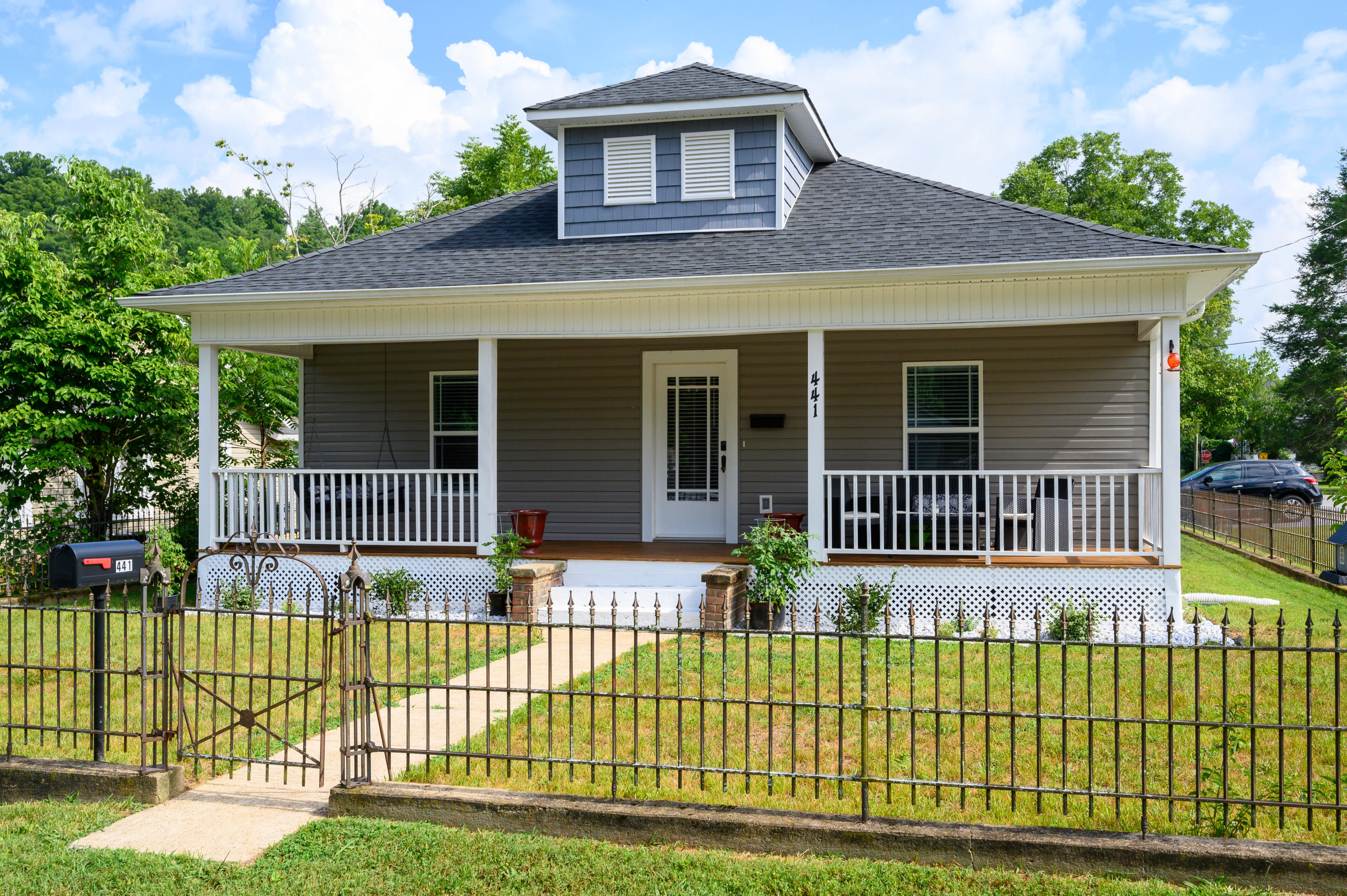 441 Walnut Street Erwin, TN 37650 - Photo 6 of 45 Walnut-27