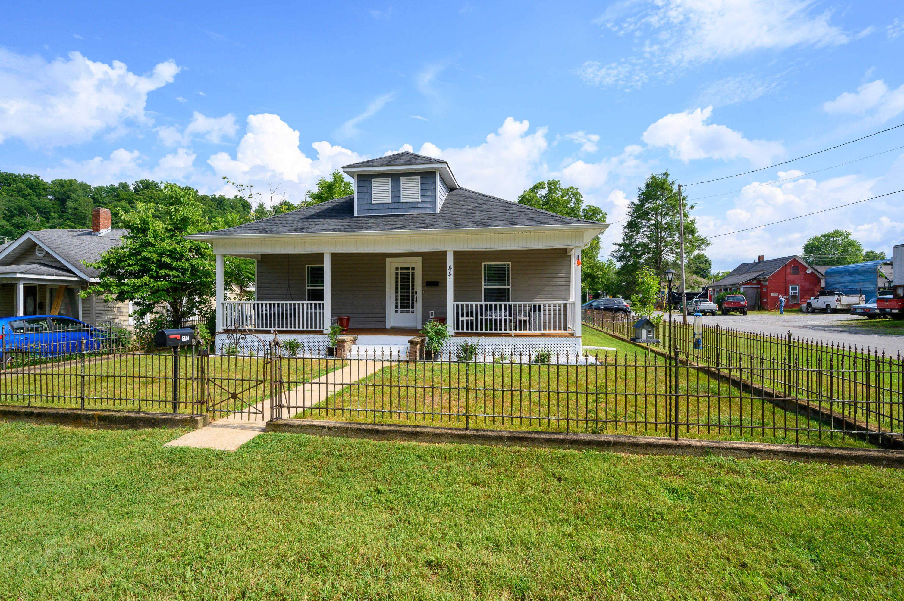 441 Walnut Street Erwin, TN 37650 - Photo 7 of 45 Walnut-26
