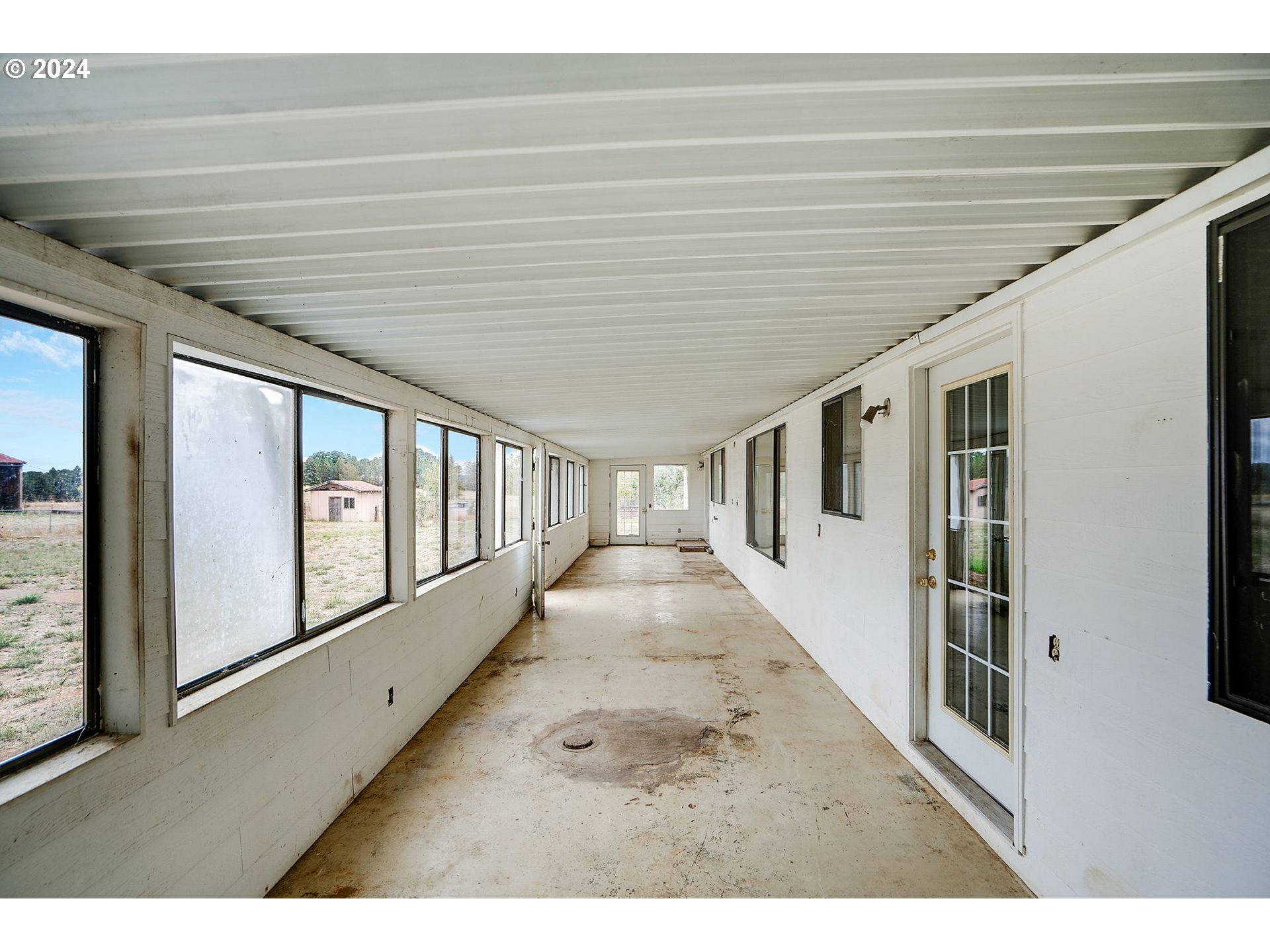 Webb Lane Dallas, OR 97338 - Photo 20 of 26 Gallery Image 20