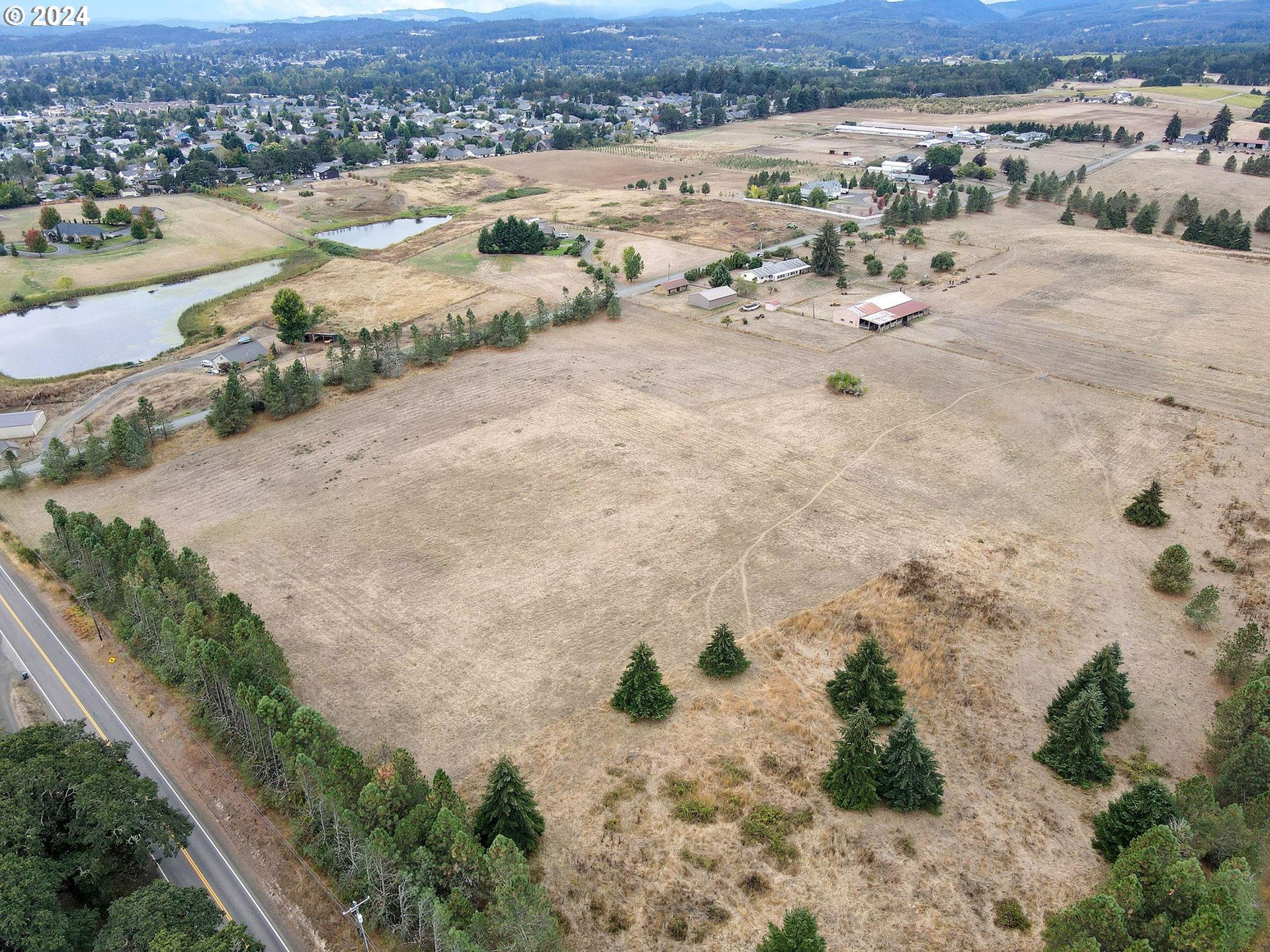 Webb Lane Dallas, OR 97338 - Photo 5 of 26 Gallery Image 5