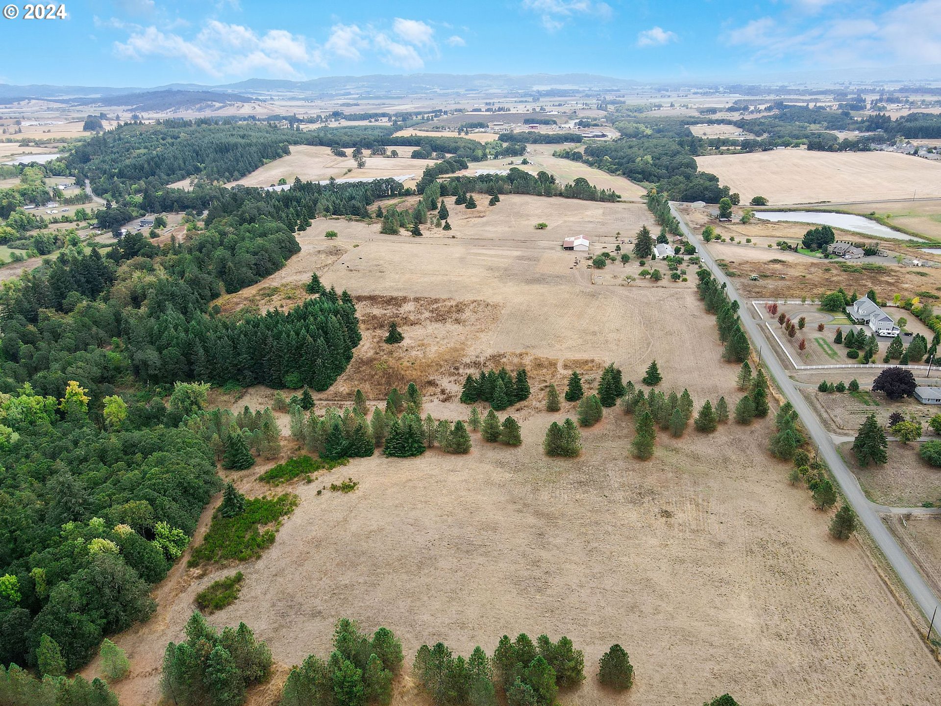 Webb Lane Dallas, OR 97338 - Photo 8 of 26 Gallery Image 8