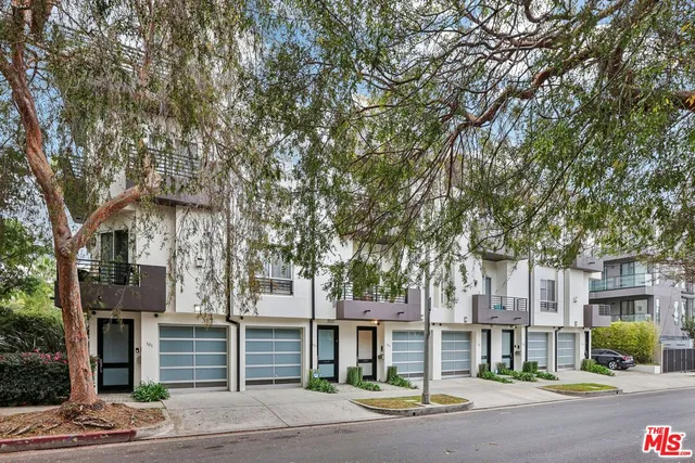 $1,395,000 | 438 Arnaz Drive, Unit 103, Los Angeles, CA 90048