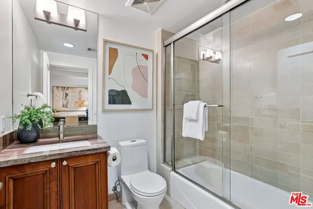 $1,395,000 | 438 Arnaz Drive, Unit 103, Los Angeles, CA 90048