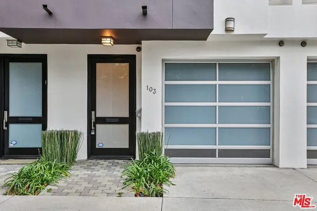 $1,395,000 | 438 Arnaz Drive, Unit 103, Los Angeles, CA 90048