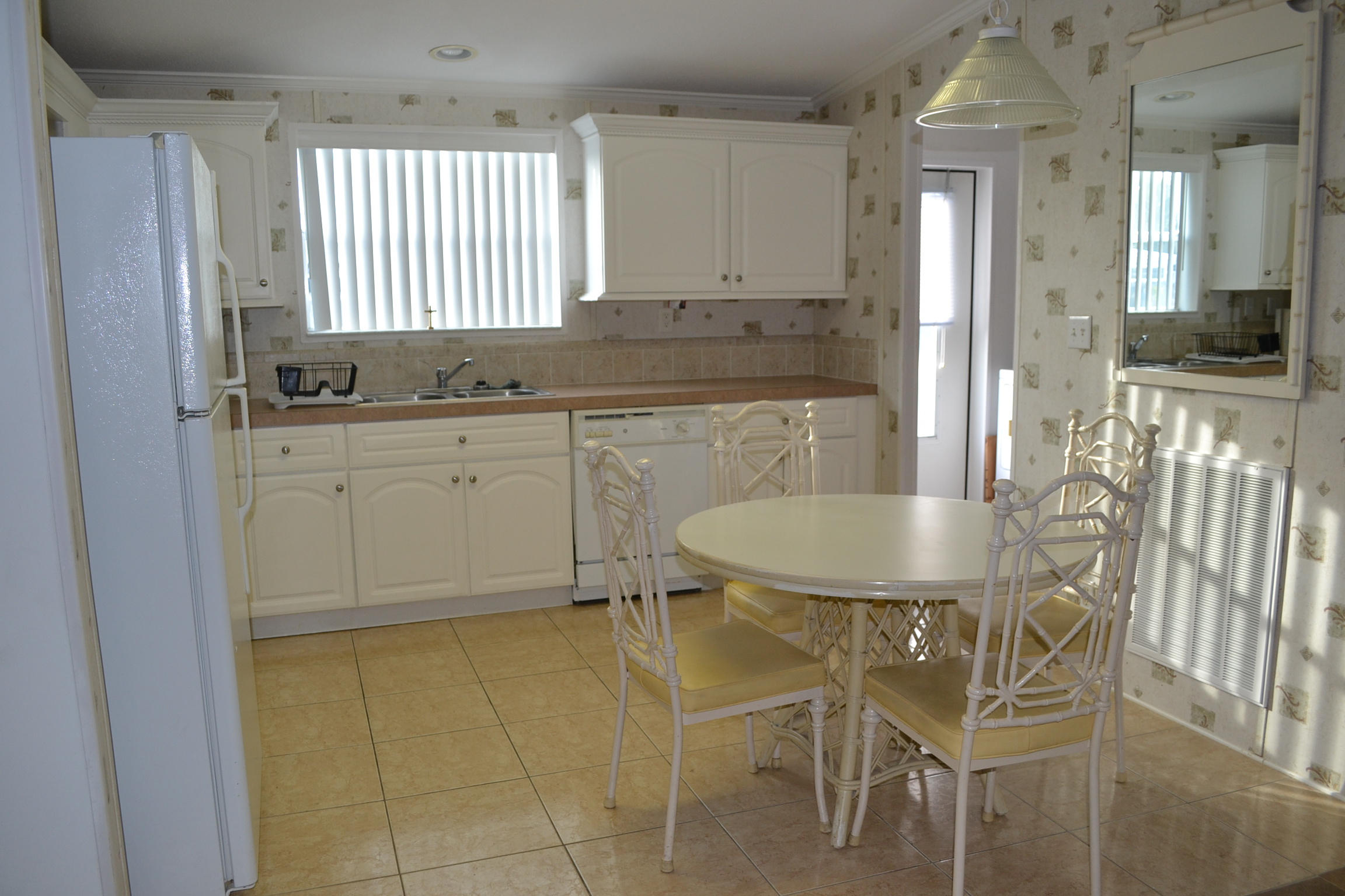 8261 South Street Boca Raton, FL 33433 - Photo 3 of 30 Kitchen 2