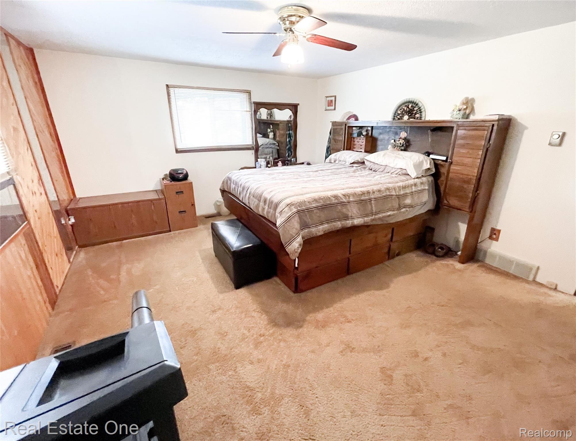 2100 Orpington Road Troy, MI 48083 - Photo 21 of 31 21.jpeg