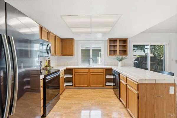 $499,500 | 131 Cambridge Drive, Vacaville, CA 95687