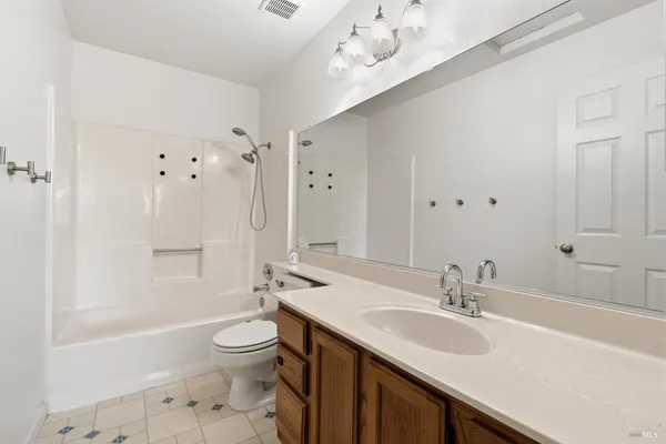 $499,500 | 131 Cambridge Drive, Vacaville, CA 95687