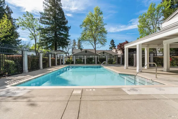 $499,500 | 131 Cambridge Drive, Vacaville, CA 95687