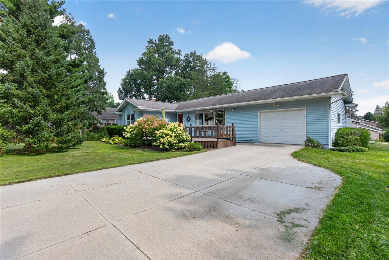 415 Richard Street Spring Arbor, MI 49283 - Photo 2 of 53 Gallery Image 2