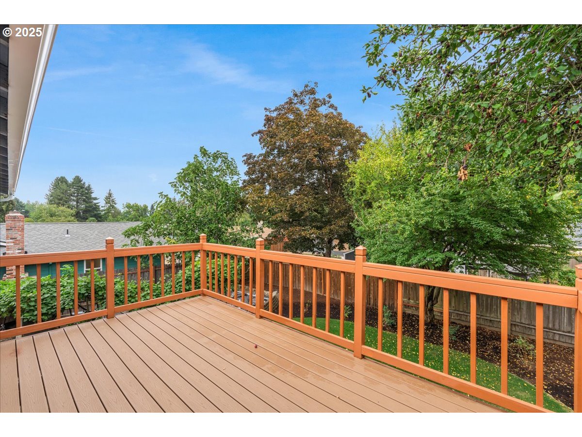20784 Southwest Rosa Drive Beaverton, OR 97078 - Photo 15 of 30 Bonus Room