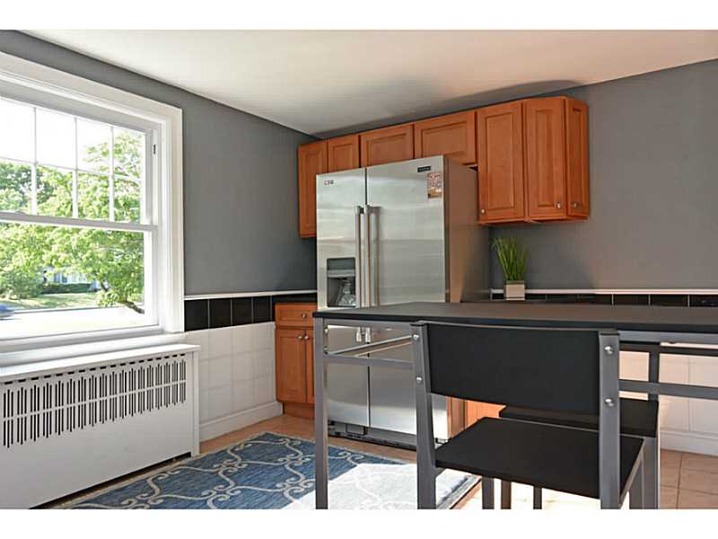 5534 Post Road Warwick, RI 02818 - Photo 6 of 25 Kitchen.