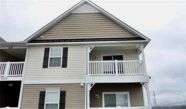$179,000 | 8030 North Drury Avenue, Unit 3C, Kansas City, MO 64119