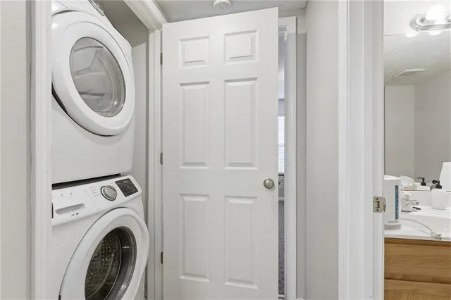 $179,000 | 8030 North Drury Avenue, Unit 3C, Kansas City, MO 64119