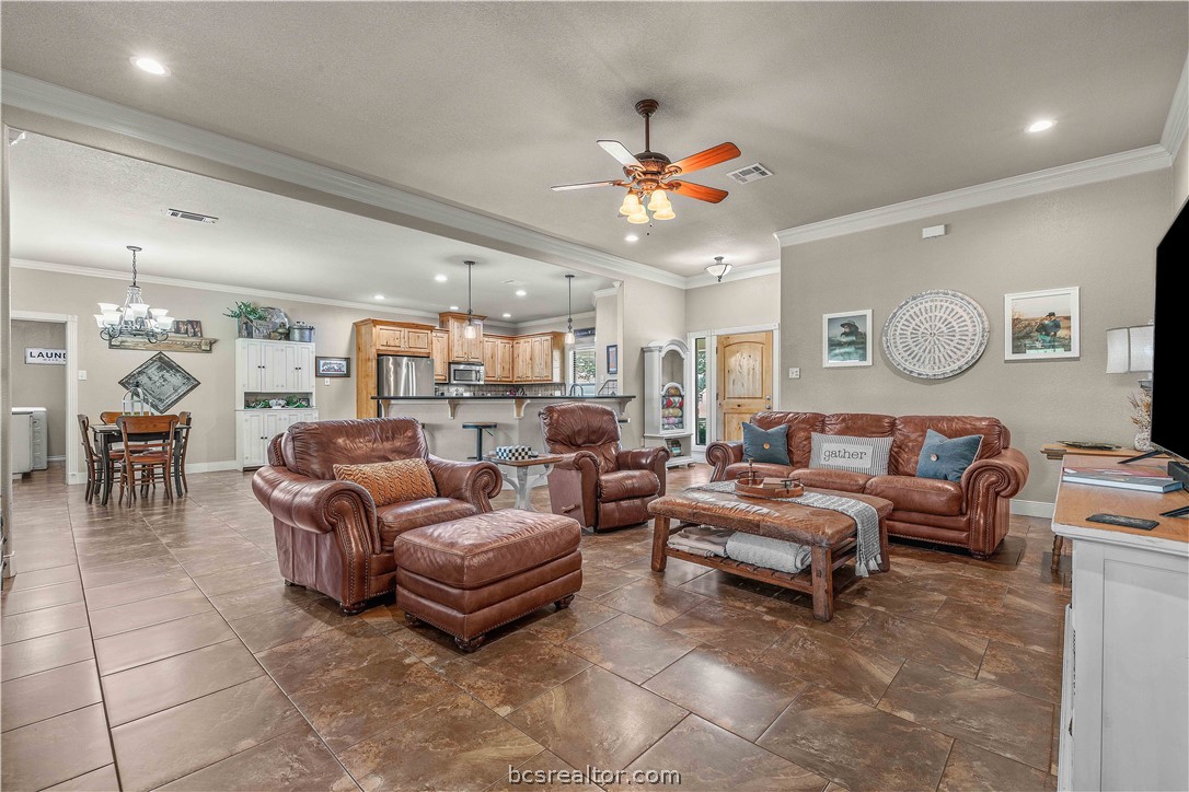 8748 Tejas Ranch Loop Bryan, TX 77808 - Photo 6 of 39 Gallery Image 6