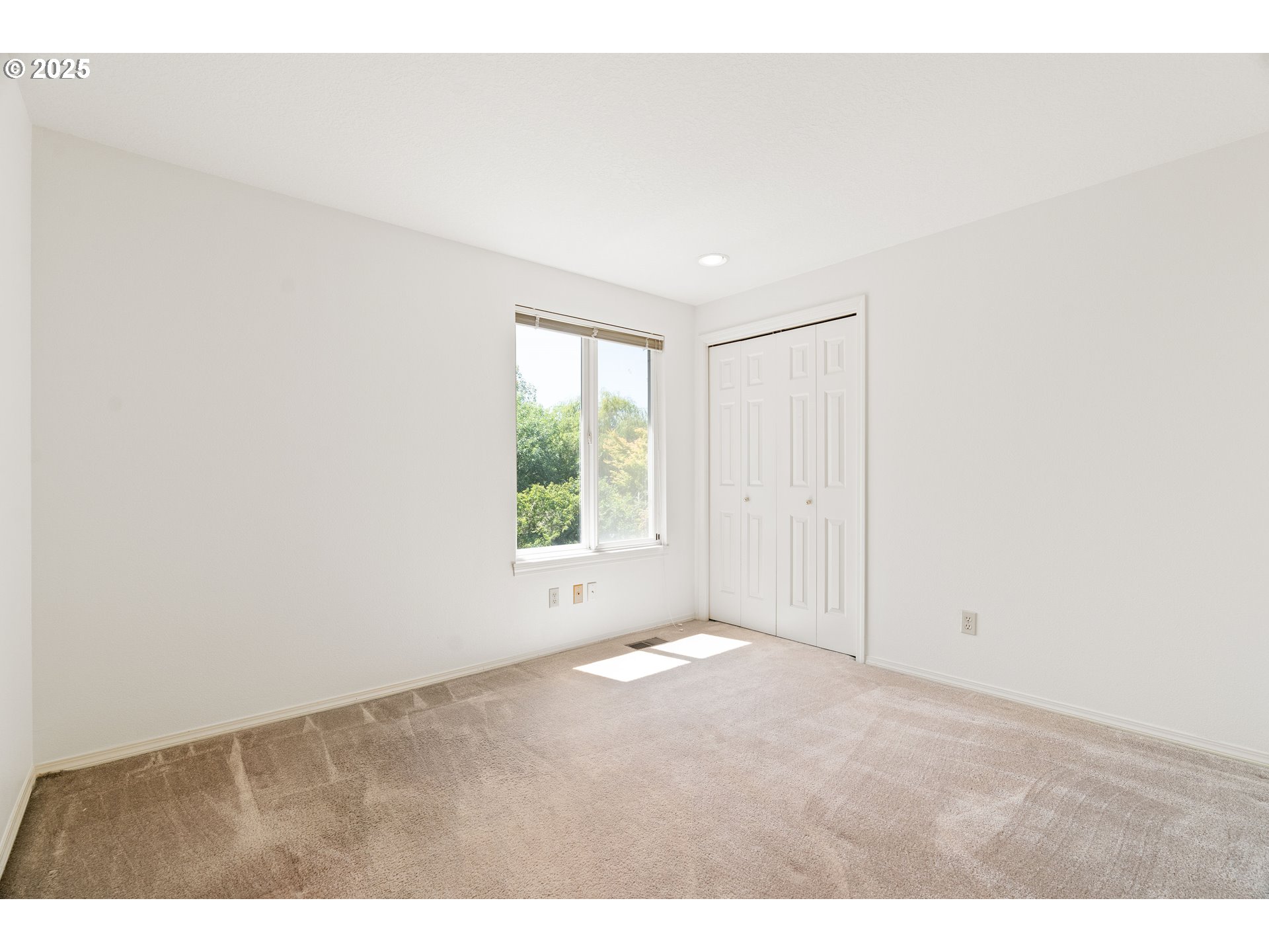 16732 Southwest Hargis Road Beaverton, OR 97007 - Photo 29 of 42 Bedroom