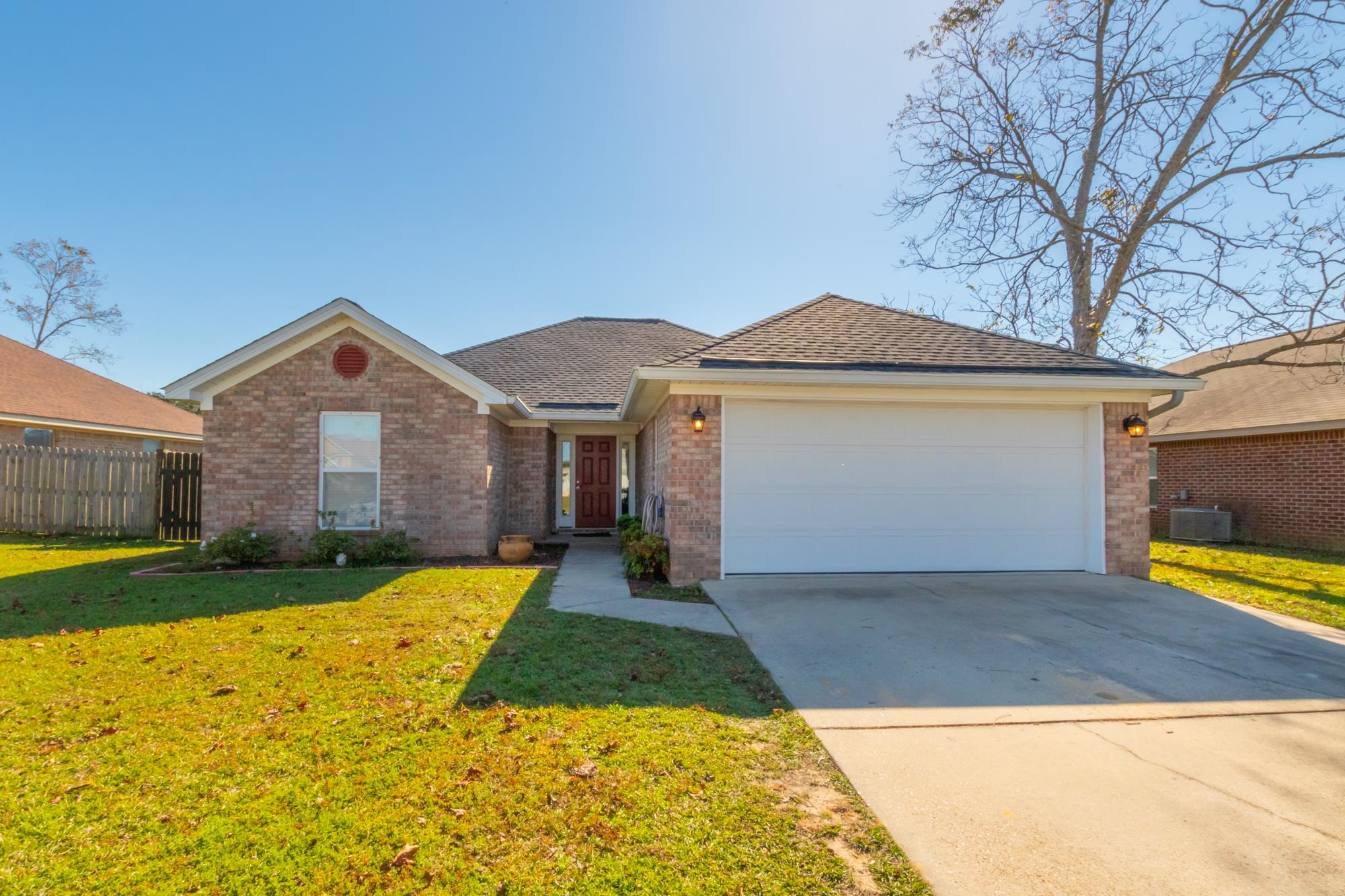 1712 Abbey Loop Foley, AL 36535 - Photo 2 of 32