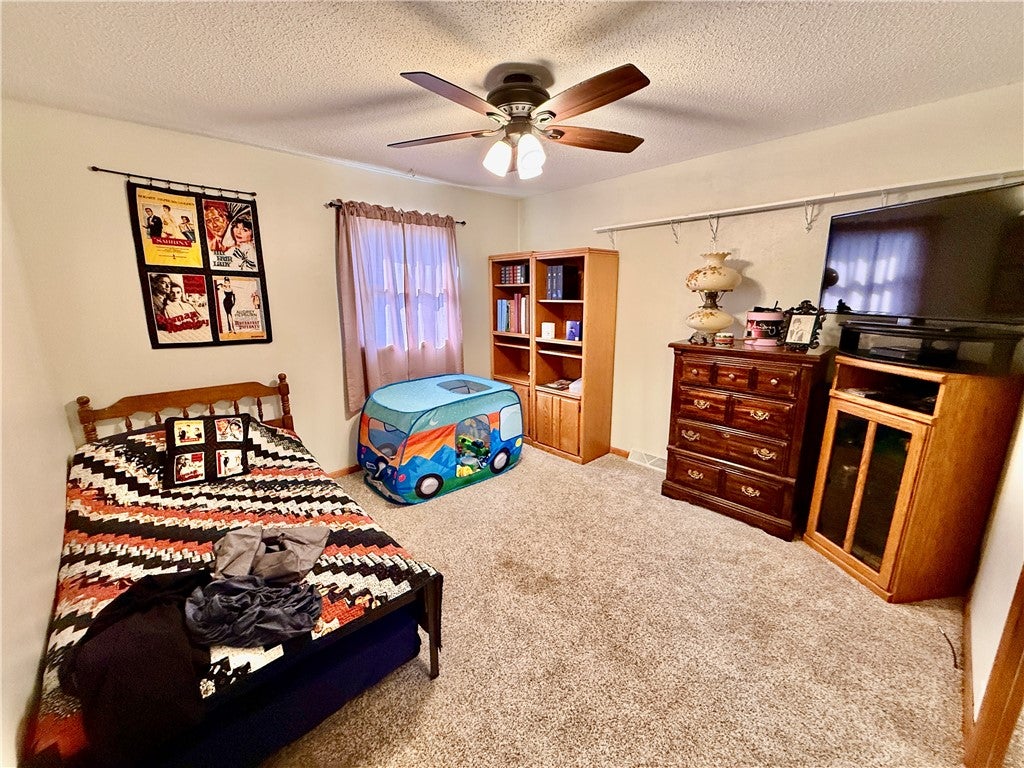 868 Haynes Drive Decatur, IL 62521 - Photo 13 of 29 Gallery Image 13