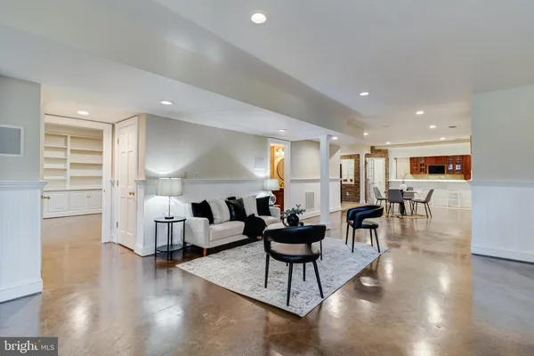 $815,000 | 99 Hummingbird Court, Dunkirk, MD 20754