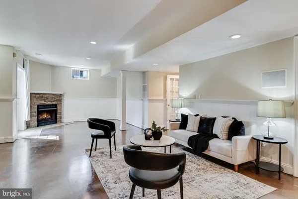 $815,000 | 99 Hummingbird Court, Dunkirk, MD 20754