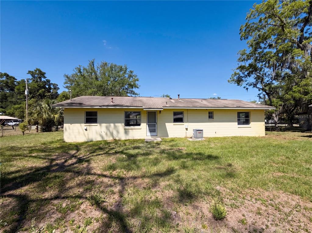 207 Northeast 3rd Terrace Williston, FL 32696 - Photo 22 of 24
