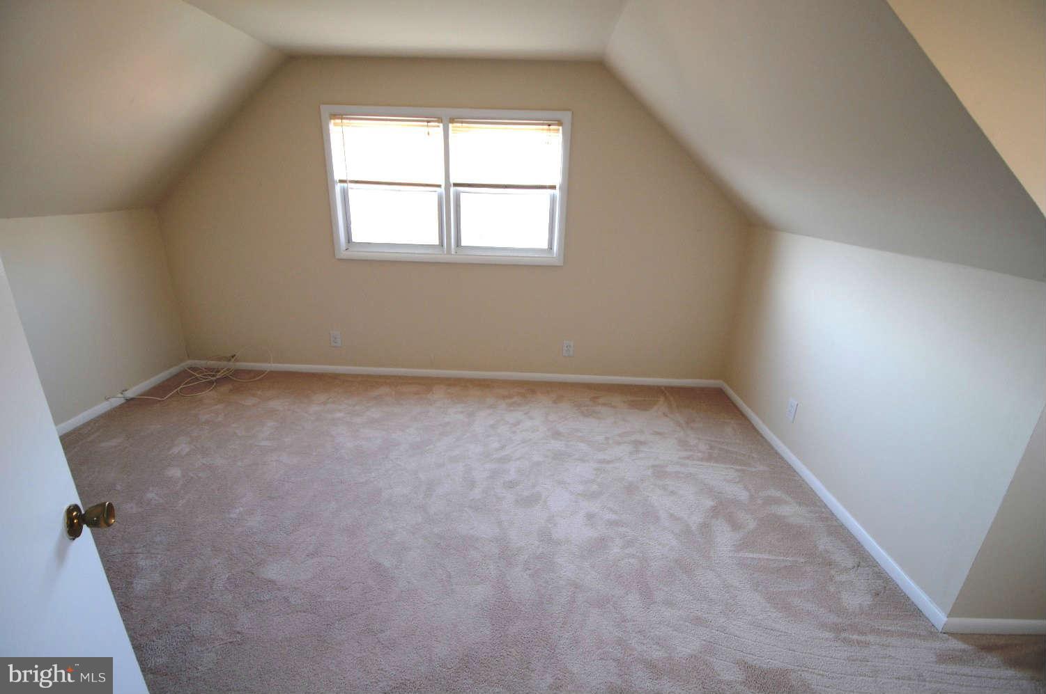 572 Shipley Road Linthicum Heights, MD 21090 - Photo 9 of 12 Bedroom