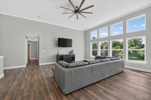 $541,000 | 614 Laura Court West, Columbia, IL 62236