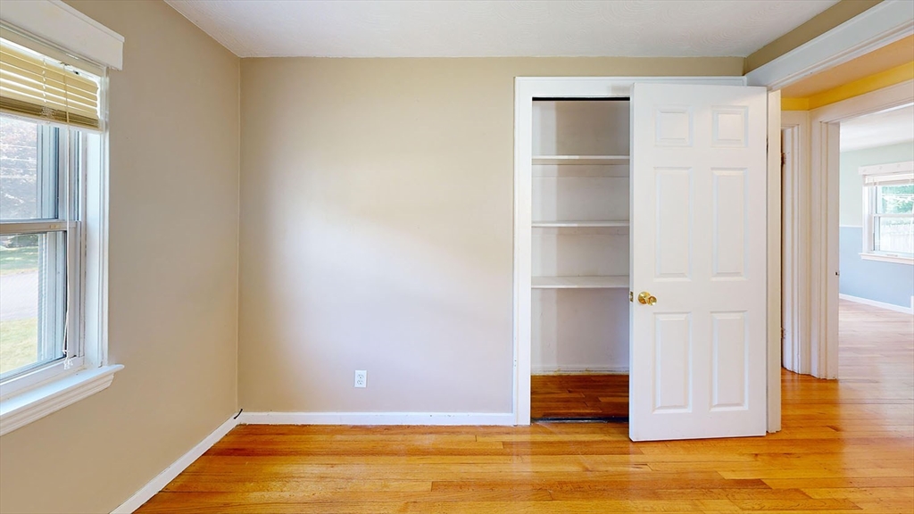 118 Spruce Road Norwood, MA 02062 - Photo 11 of 35 Gallery Image 11