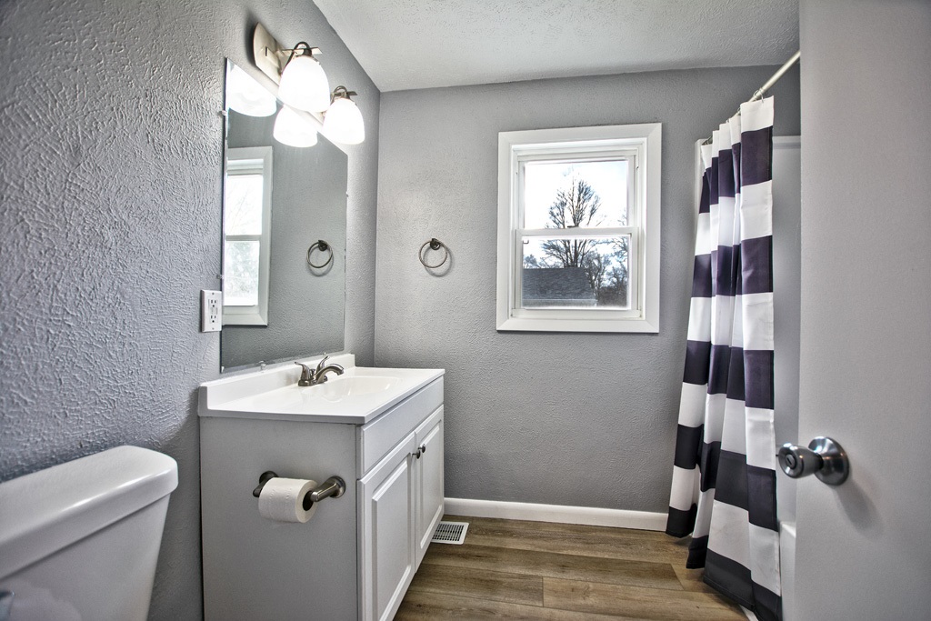 217 South Apple Road Osceola, IN 46561 - Photo 8 of 18 Gallery Image 8