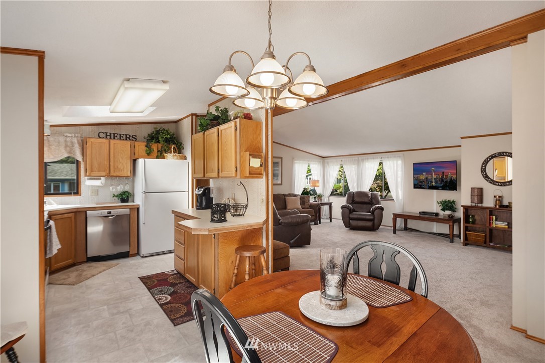 24332 S Park Bothell, WA 98021 - Photo 14 of 25