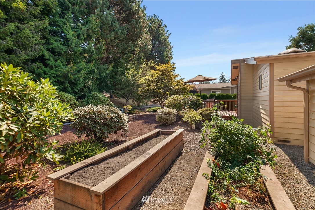 24332 S Park Bothell, WA 98021 - Photo 16 of 25