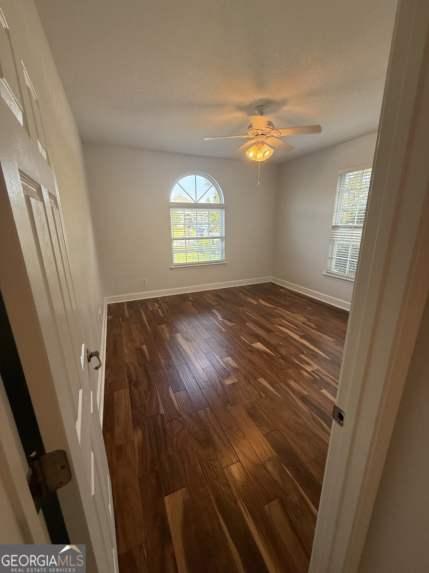 1603 Sandpiper Court St. Marys, GA 31558 - Photo 5 of 33 a view of empty room with window