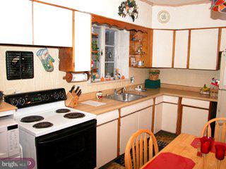 1915 Hoffmansville Road Frederick, PA 19435 - Photo 2 of 6 Gallery Image 2