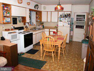 1915 Hoffmansville Road Frederick, PA 19435 - Photo 3 of 6 Gallery Image 3