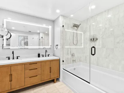 $1,275,000 | 601 Northeast 36th Street, Unit 2312, Miami, FL 33137